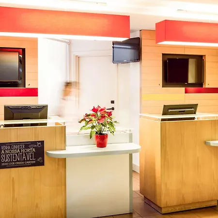 Ibis Centro Sao Bento Hotel Oporto
