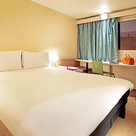 Ibis Centro Sao Bento Oporto