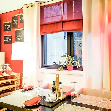 Ibis Centro Sao Bento Порту