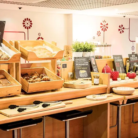 Ibis Centro Sao Bento Готель Порту