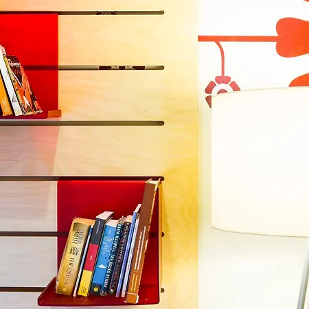 Ibis Centro Sao Bento Порту